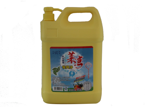 洗（xǐ）潔精可以（yǐ）洗衣服（fú）嗎？