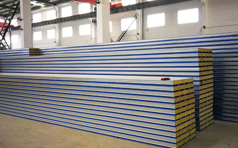 瓦楞（léng）岩棉夾芯板