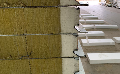 為（wéi）什麽（me）選（xuǎn）擇聚氨酯封邊岩棉橫裝板？